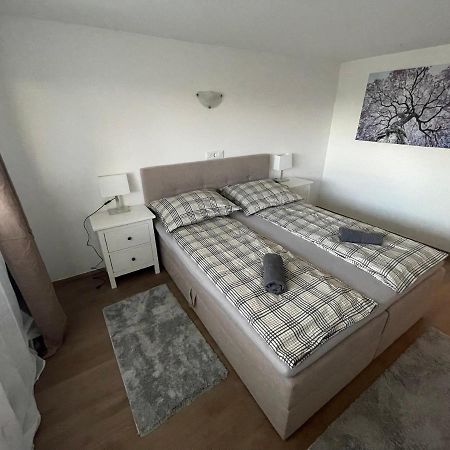 Malibu Apartman Miszkolc Zewnętrze zdjęcie
